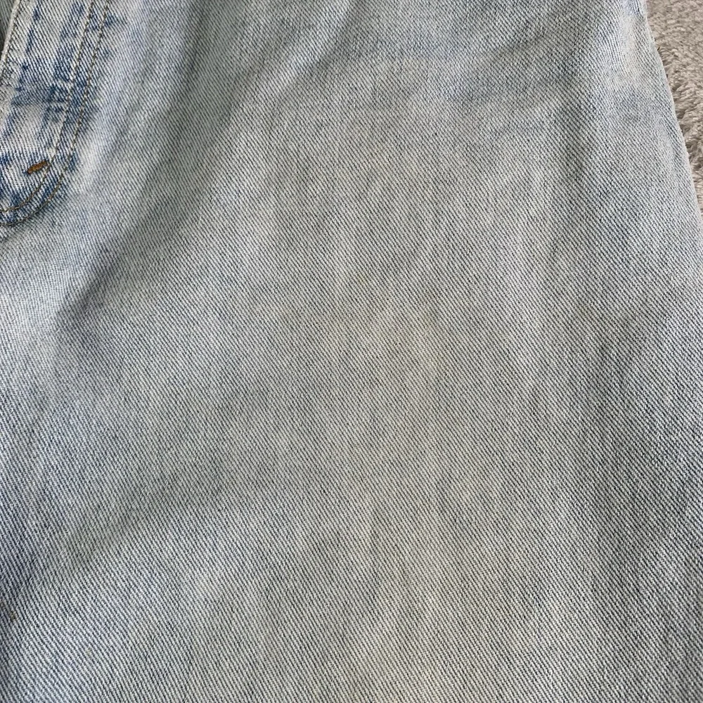 Vintage Levis 560 Jeans Mens 38x28 (Tag 38x30) Blue Light Wash Denim Made In USA